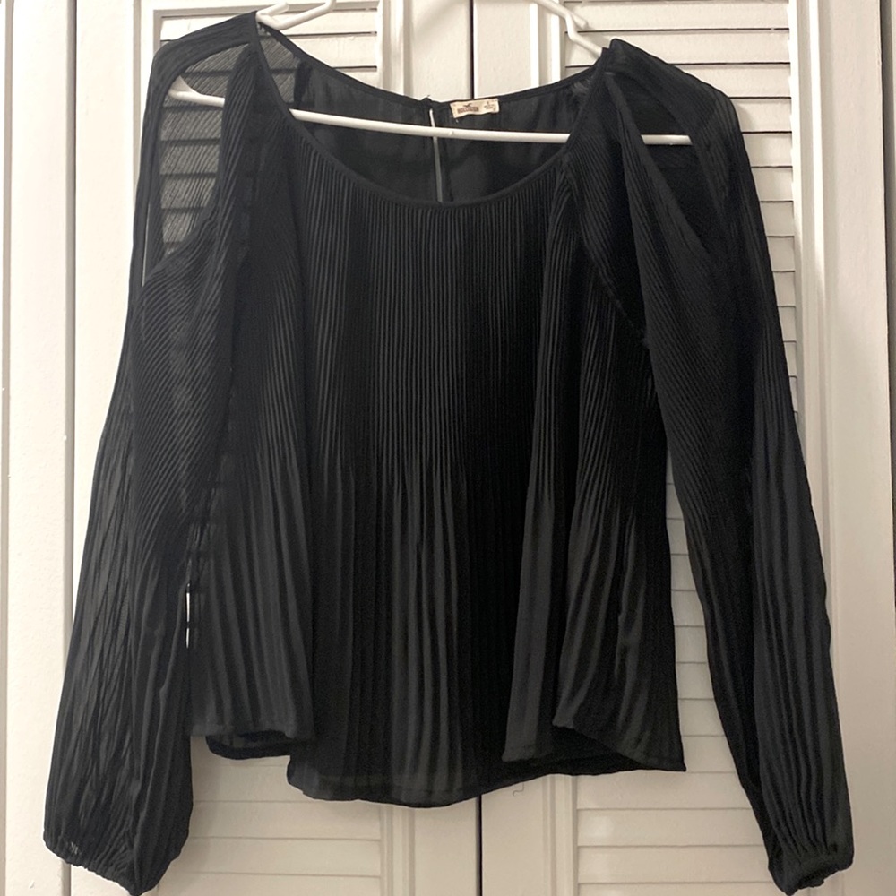 Hollister Open-Shoulder Blouse